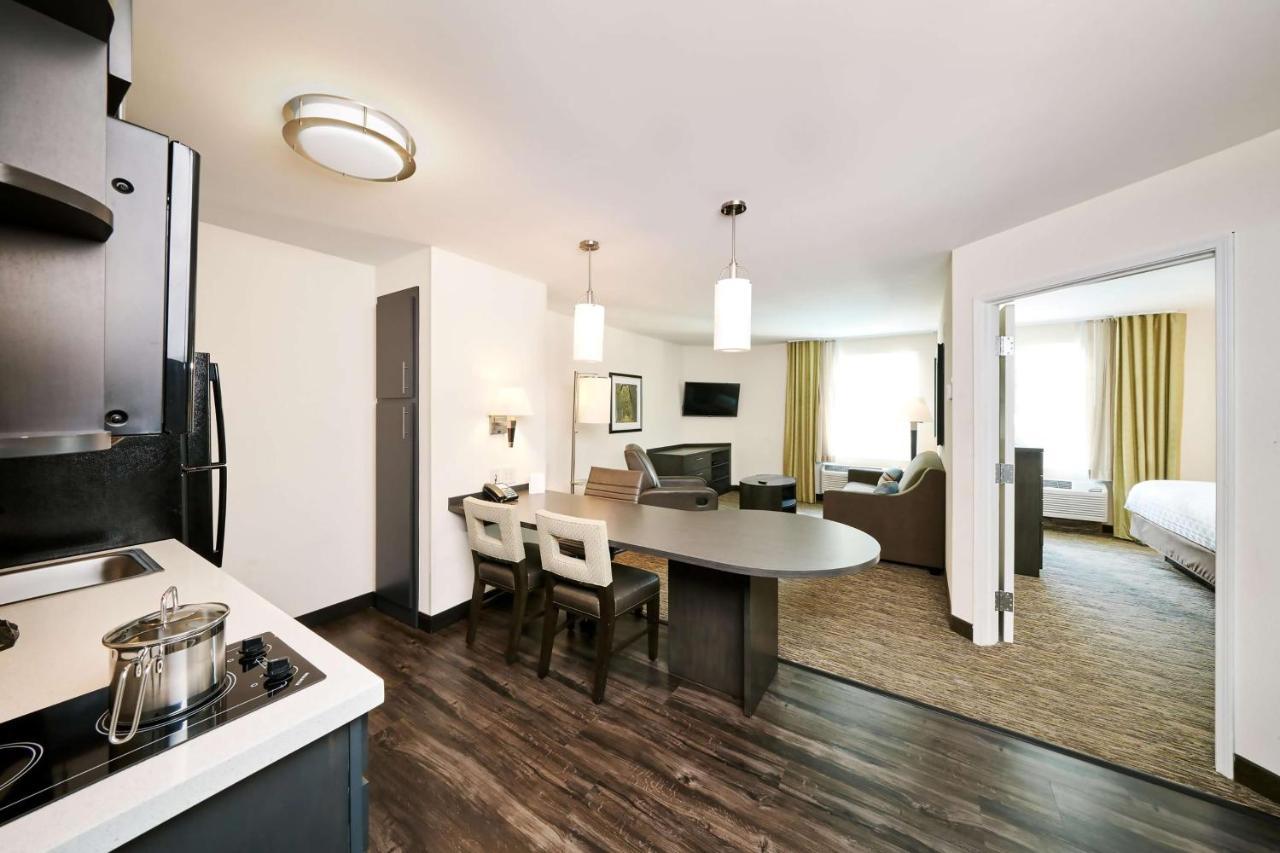 Sonesta Simply Suites Austin The Domain Area Bagian luar foto