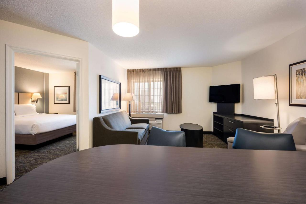 Sonesta Simply Suites Austin The Domain Area Bagian luar foto