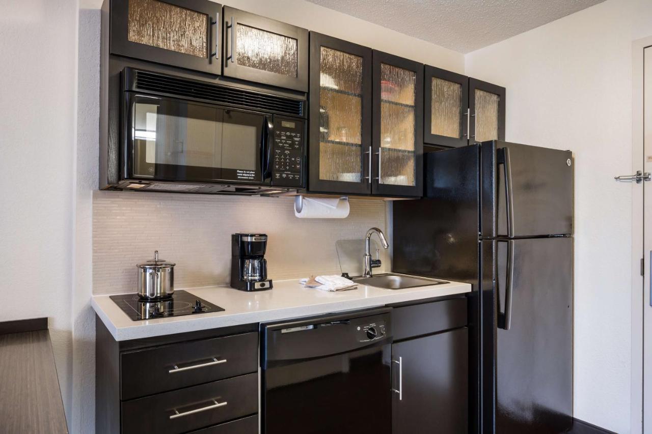 Sonesta Simply Suites Austin The Domain Area Bagian luar foto