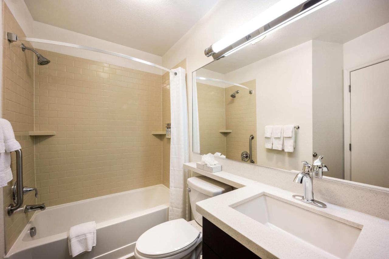 Sonesta Simply Suites Austin The Domain Area Bagian luar foto